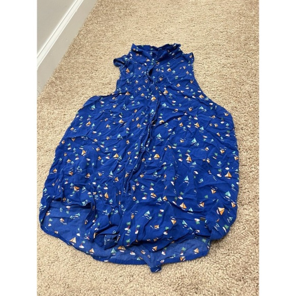women's Hollister‎  sleeveless nautical button down size large top